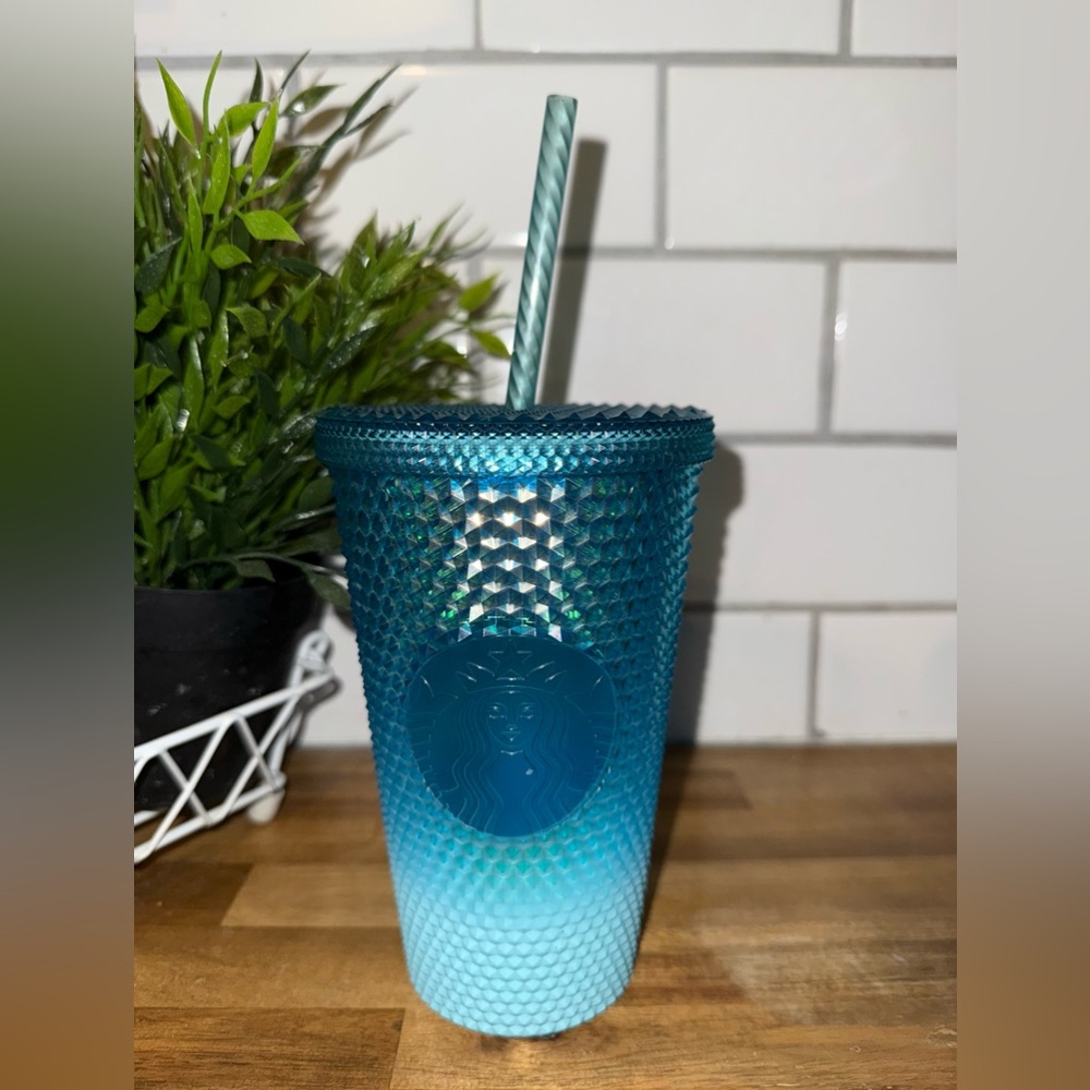 STARBUCKS 16oz Glacier Blue Ombre Gradient Studded Tumble